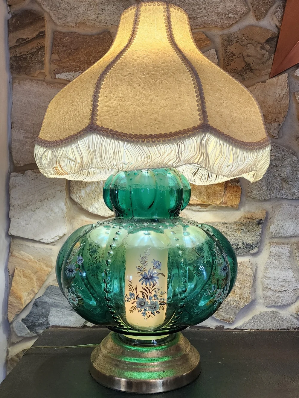 Rare 1940s Emerald Green GWTW Lamp Hand Painted Enamel Dual Light Pristine